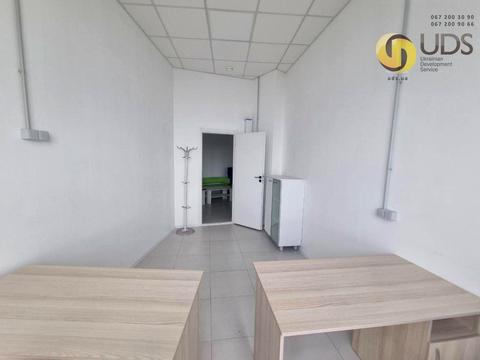 комерційна за адресою Кловський узвіз, 7