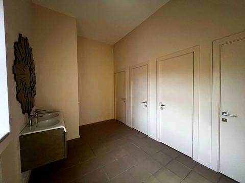 комерційна за адресою Січових Стрільців, 4