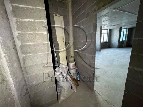 комерційна за адресою Урлівська вул., 23-Б