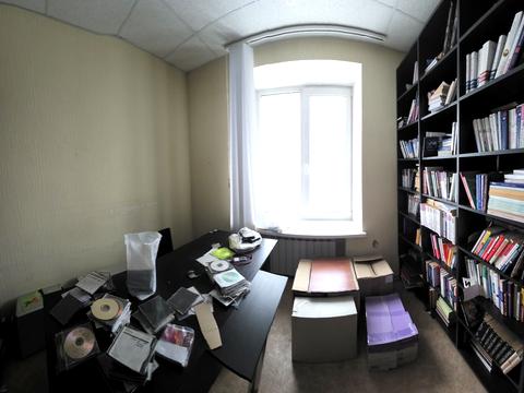 комерційна за адресою Кирилівська вул. (Фрунзе), 160