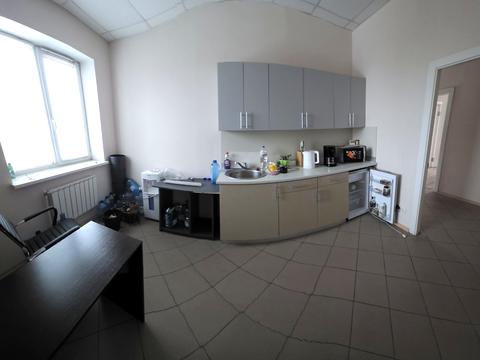 комерційна за адресою Кирилівська вул. (Фрунзе), 160