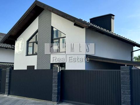 будинок за адресою Героїв Небесної Сотні вул.