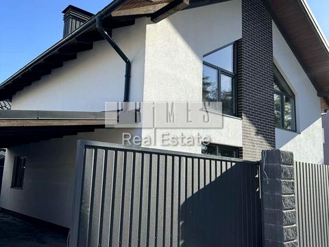 будинок за адресою Героїв Небесної Сотні вул.