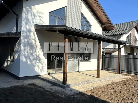 будинок за адресою Героїв Небесної Сотні вул.