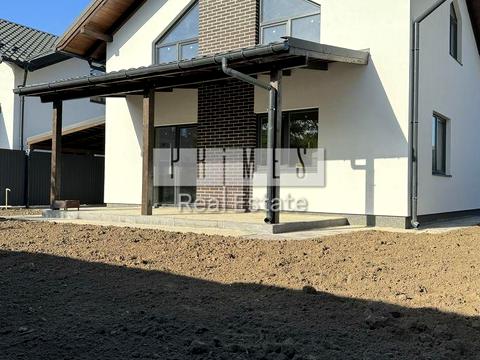 будинок за адресою Героїв Небесної Сотні вул.