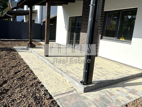 будинок за адресою Героїв Небесної Сотні вул.