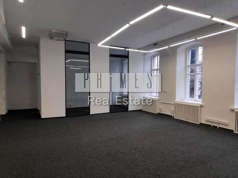 комерційна за адресою Київ, Володимирська вул., 10