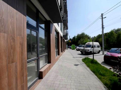 комерційна за адресою Львівська вул., 92б