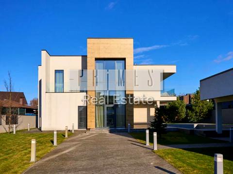 будинок за адресою Шкільна вул.