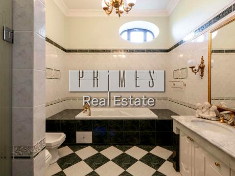 будинок за адресою смт. Козин, Олександрівська вул.