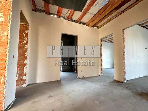 будинок за адресою Івана Світличного вул. (Петровського)