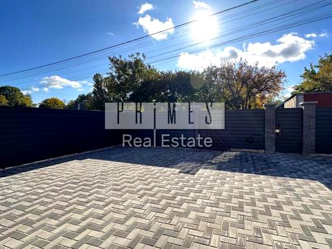 будинок за адресою Івана Світличного вул. (Петровського)