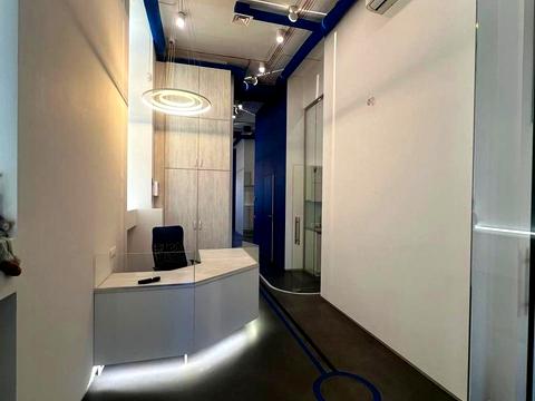 коммерческая по адресу Леся Курбаса просп., 2/13