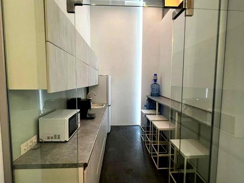 коммерческая по адресу Леся Курбаса просп., 2/13