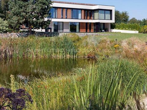 дом по адресу Київська