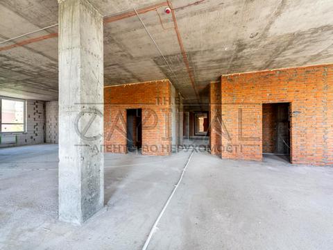 комерційна за адресою Щасливі, 1