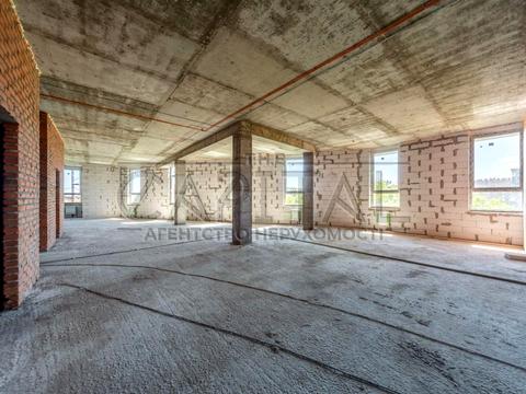 комерційна за адресою Щасливі, 1