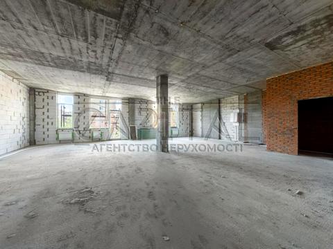 комерційна за адресою Щасливі, 1