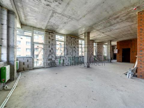 комерційна за адресою Щасливі, 1