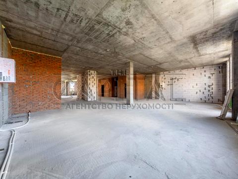 комерційна за адресою Щасливі, 1