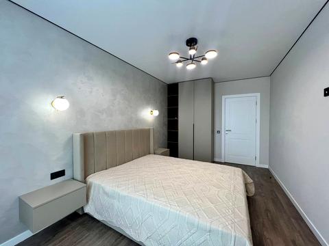 квартира за адресою Степана Бандери вул., 77-Б