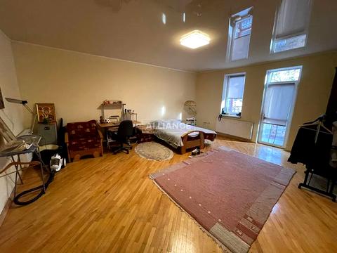 квартира за адресою Тарнавського вул., 9