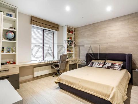 будинок за адресою Абрикосова вул., 30