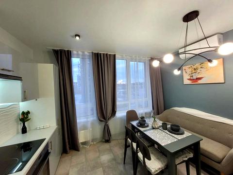 квартира за адресою Салютна вул., 2