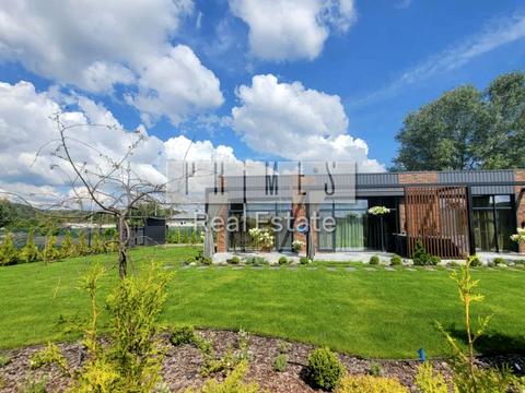 будинок за адресою Паркова вул.