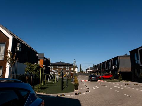 будинок за адресою Приозерна вул., 21