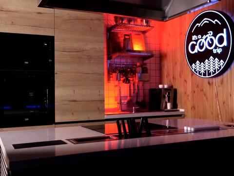 комерційна за адресою Борисо-Глібська вул. (Ватутіна), 79