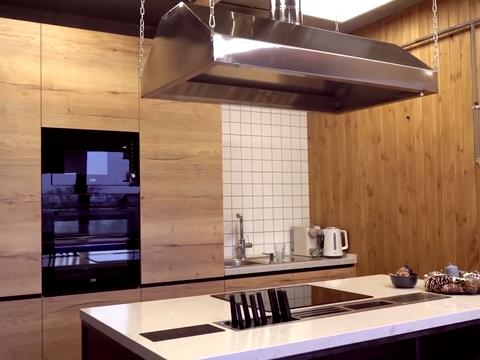 комерційна за адресою Борисо-Глібська вул. (Ватутіна), 79