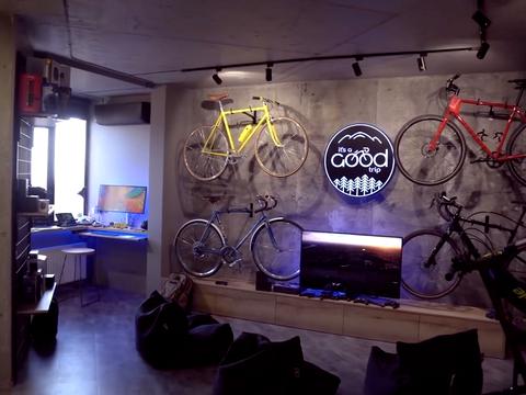 комерційна за адресою Борисо-Глібська вул. (Ватутіна), 79