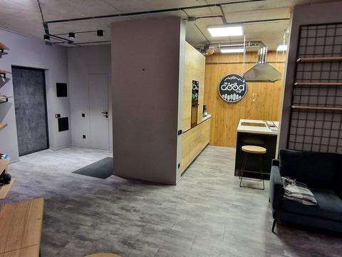 комерційна за адресою Борисо-Глібська вул. (Ватутіна), 79