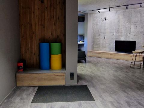 комерційна за адресою Борисо-Глібська вул. (Ватутіна), 79