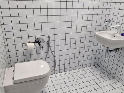 комерційна за адресою Борисо-Глібська вул. (Ватутіна), 79