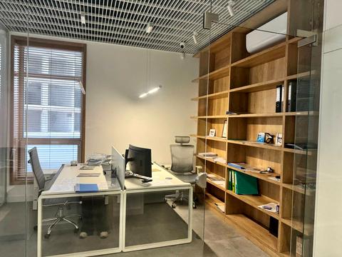 комерційна за адресою Набережна Перемоги вул., 112-Д к3