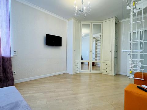 квартира за адресою Драгоманова вул., 40-З