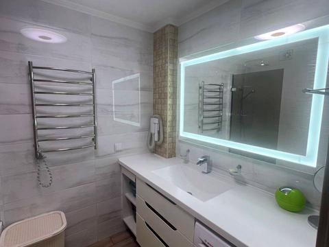 квартира за адресою Драгоманова вул., 12-А