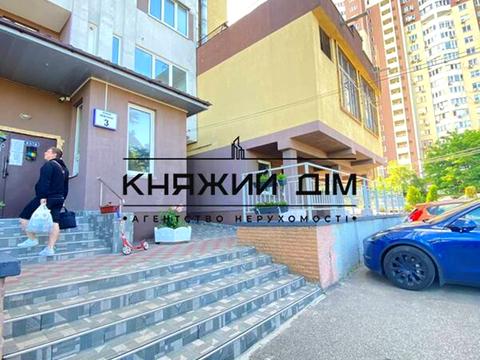 квартира за адресою Лукрецька вул., 3