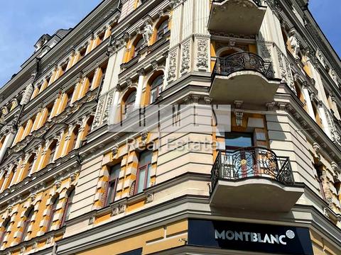 комерційна за адресою Богдана Хмельницького вул., 30/10