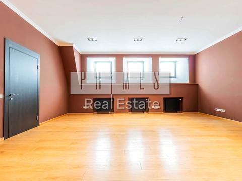 комерційна за адресою Богдана Хмельницького вул., 30/10