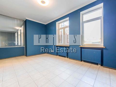 комерційна за адресою Богдана Хмельницького вул., 30/10