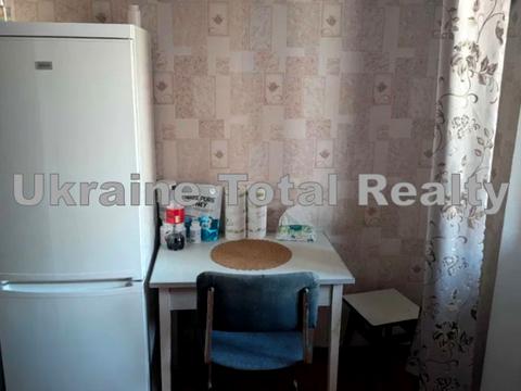 квартира за адресою Лариси Руденко вул., 8