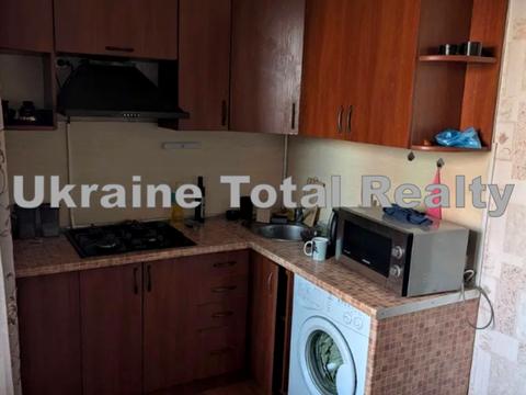 квартира за адресою Лариси Руденко вул., 8