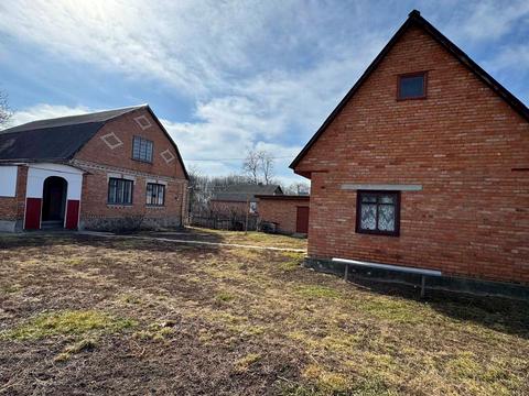 будинок за адресою центральна