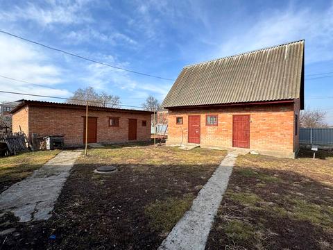 будинок за адресою центральна