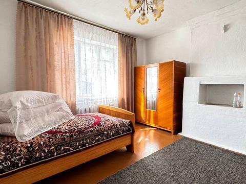 будинок за адресою центральна