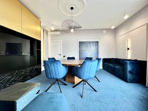 комерційна за адресою Кловський узвіз, 7