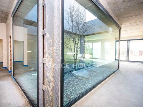 дом по адресу Плютовская ул.